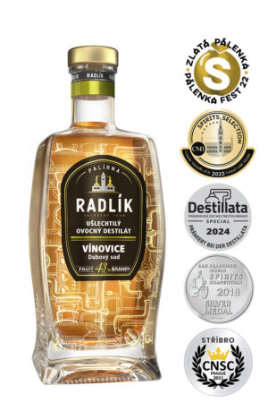 Oceněná Vínovice z Dubového sudu z Palírny Radlík